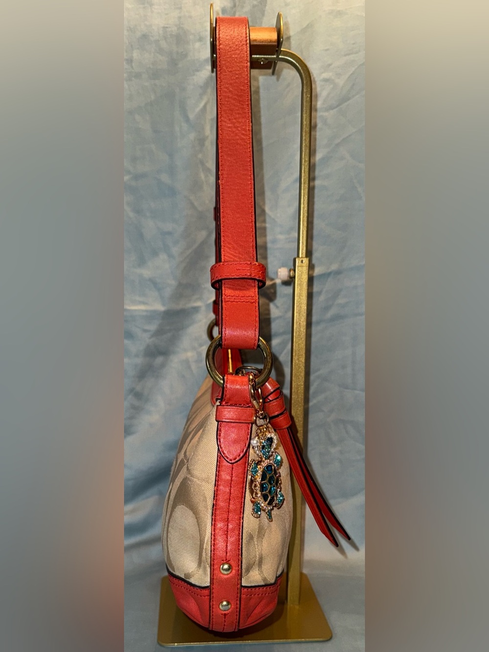 Coach F24402 Park Signature East-West Duffle - Picture 5 of 13